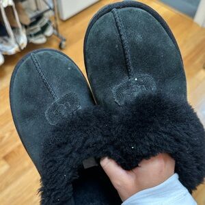 UGG Black size 8 Coquette slipper.